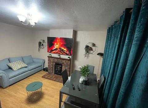 Entire 2 Bedroom Home in Belfast Apartment in Belfast