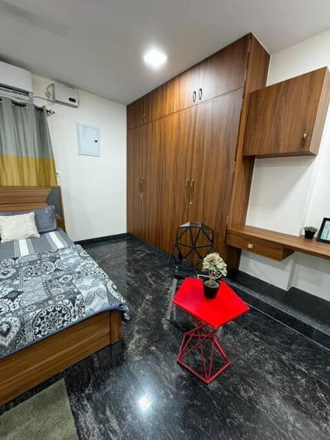 comfortable studio room Apartment in Chennai