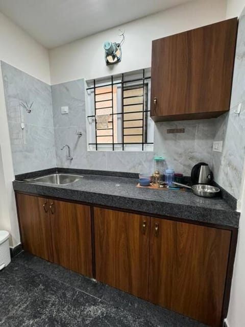 comfortable studio room Apartment in Chennai