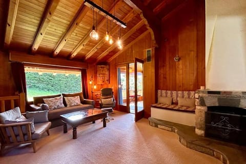 Peace & comfort - Great views and location Chalet in Ollon