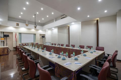 Meeting/conference room