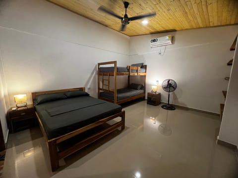 Bed, Photo of the whole room, Bedroom, air conditioner