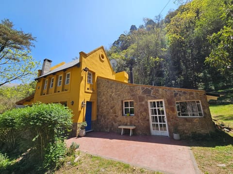 Property building, Day, Natural landscape, Mountain view