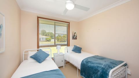 Tullys Beach House House in Iluka