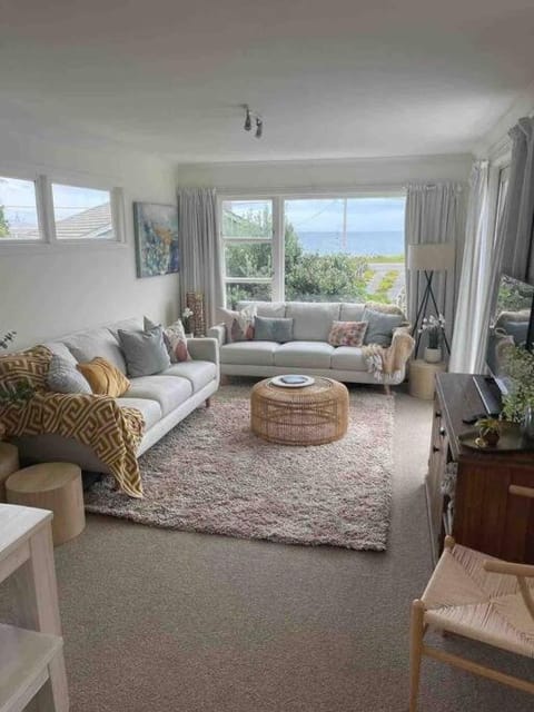 Beach Breakaway ! House in Wellington Region