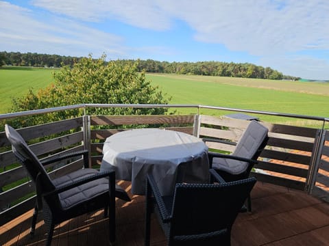 Natural landscape, View (from property/room), Balcony/Terrace