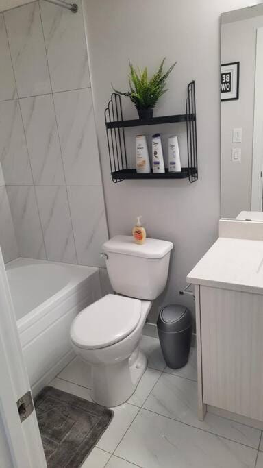 Carsonway Basement Suite Apartment in Edmonton