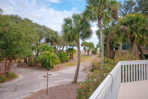 2nd Row 5 Bed 3 and one half Bath Pet Friendly Ocean View Beach House House in North Forest Beach