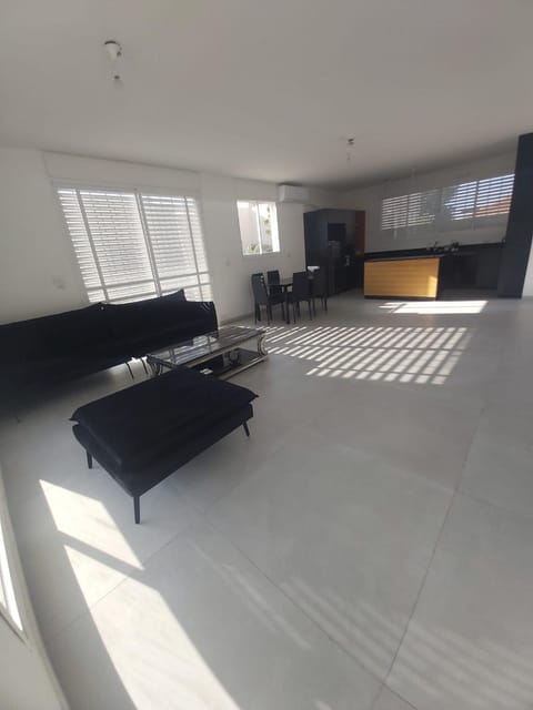 פנטהוז כיף לי Apartment in Netanya