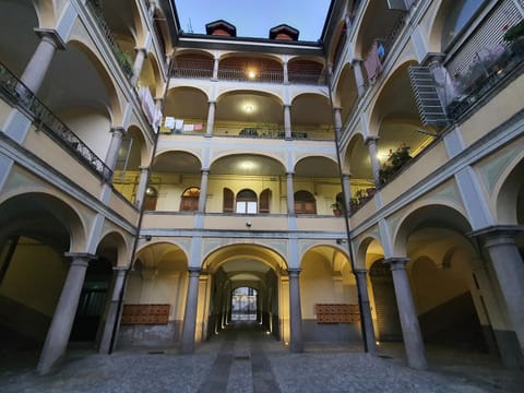 Inner courtyard view