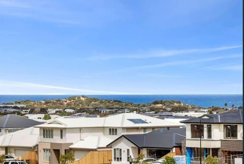 Spacious family home with pool and ocean views House in Torquay