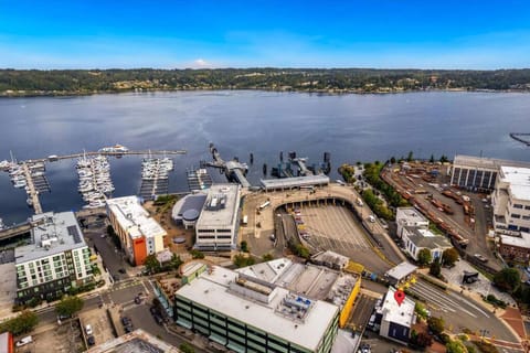 Roxy Condo #203 House in Bremerton