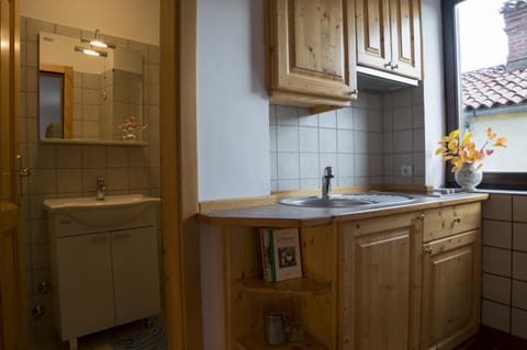 Toilet, Kitchen or kitchenette