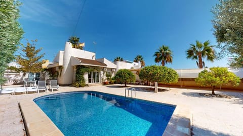 Property building, Patio, Day, Garden, Garden view, Pool view, Swimming pool, sunbed