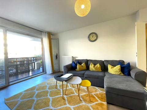 R'Apparts T3 Magic Chic Apartment in Bussy-Saint-Georges