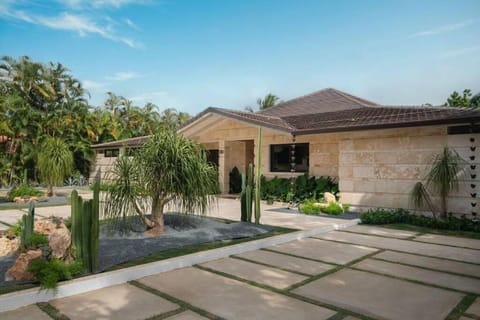 Villa Laguna, Lush Oasis In Casa De Campo Villa in La Romana