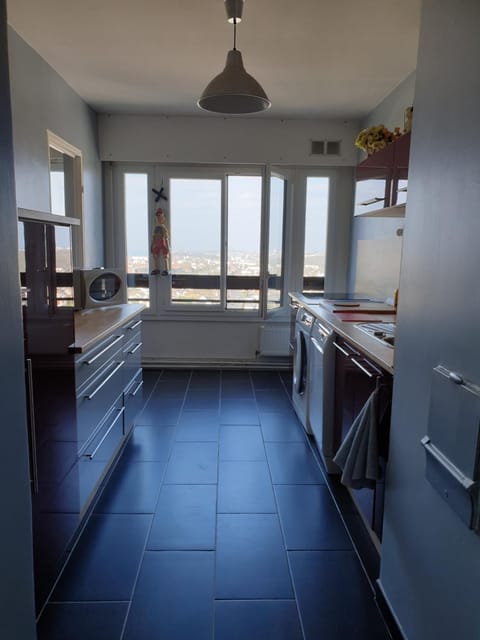 Vue imprenable sûr la mer et le havre au 18 ème Apartment in Le Havre