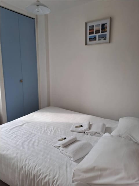 L'Evasion, F2 proche mer et commerce, parking & wifi Apartment in Normandy