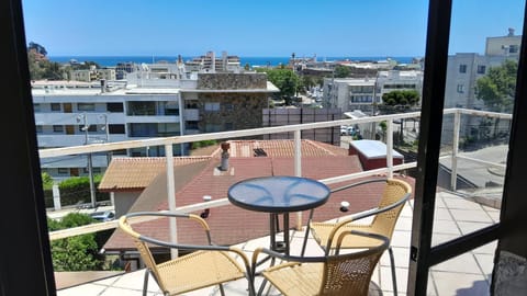 Hostal SAKAR Reñaca Beach Bed and Breakfast in Vina del Mar