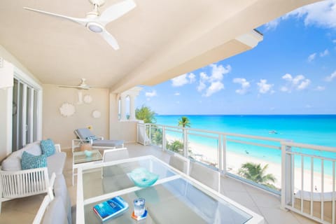 Beachcomber 35 Apartment in Grand Cayman