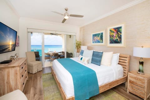 Beachcomber 20 Apartment in Grand Cayman