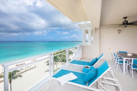 Beachcomber 30 Apartment in Grand Cayman