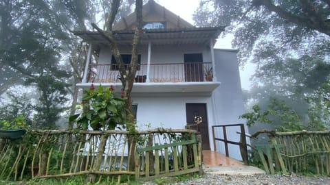 La Casona entre el Bosque Apartment in Sacatepéquez Department