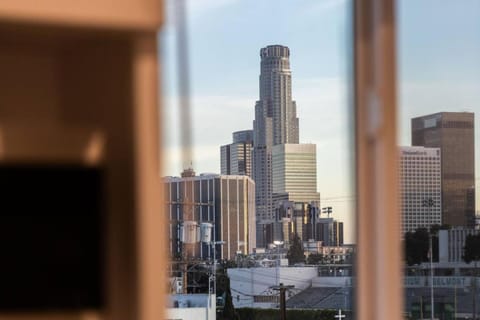 Fresh & New Downtown LA Condo! House in Echo Park