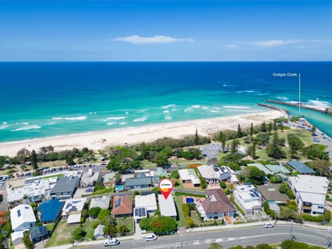 Nearby landmark, Day, Neighbourhood, Natural landscape, Bird's eye view, Beach, Sea view, Street view, Location