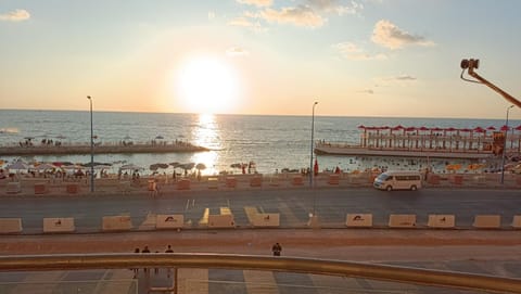 شقة فى ميامي Apartment in Alexandria