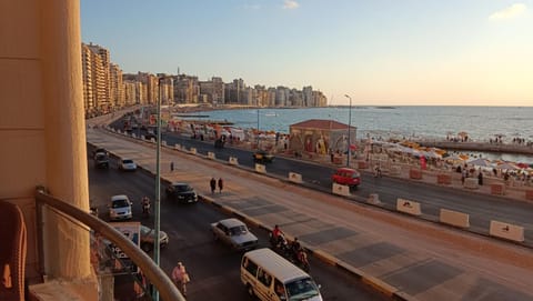 شقة فى ميامي Apartment in Alexandria