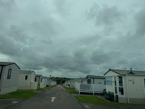 Neighbourhood, Street view