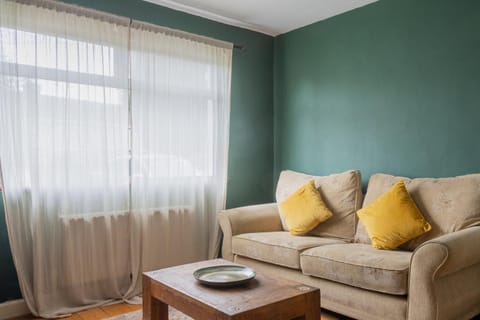 GuestReady - Family retreat in Beaumont Apartment in Dublin