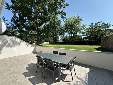 Patio, Garden, Balcony/Terrace, Dining area