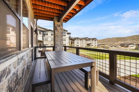 Mayflower Lakeside B5 104 House in Jordanelle Reservoir