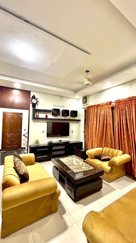 Luxury House in Bahria Town House in Lahore