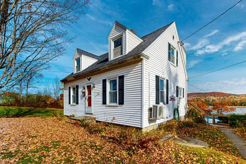 The Poolside Paradise House in Bucksport