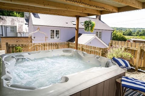 Natural landscape, Hot Tub