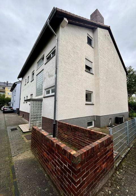 Property building, Street view