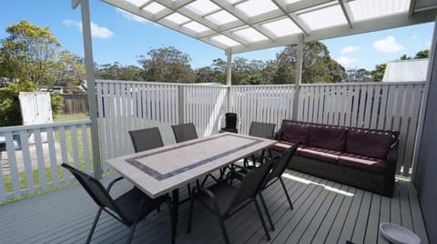 Serendipity Sands by Experience Jervis Bay House in Huskisson