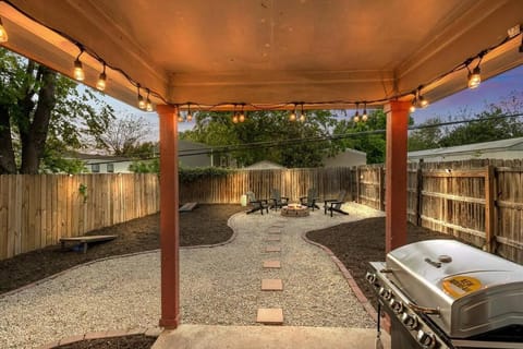 Beautiful Space - Nice yard - 10 min from DT Casa in South Congress