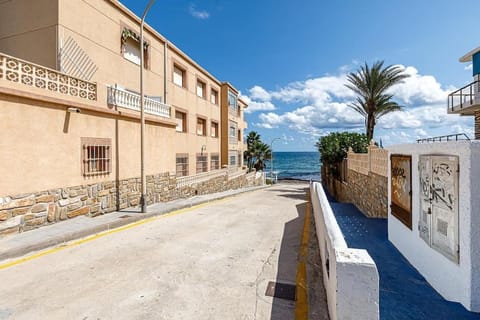 Rocamar HHH con piscina privada a 120m de la playa 10 Pax Villa in Vega Baja del Segura