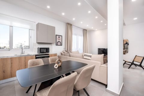 Platinum 77 VIII Apartments Apartment in Limassol City