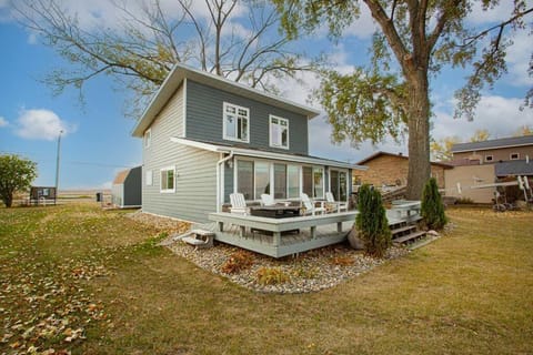 Facade/entrance, Garden, Garden view