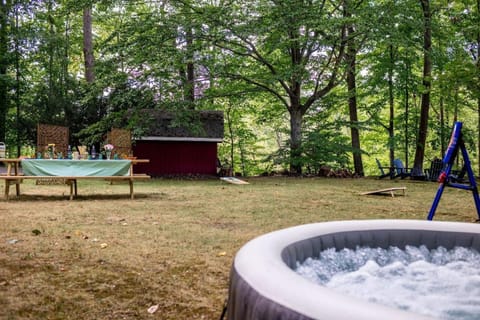 Heart of Indiana Dunes National Park, Hot Tub Haus in Westchester Township