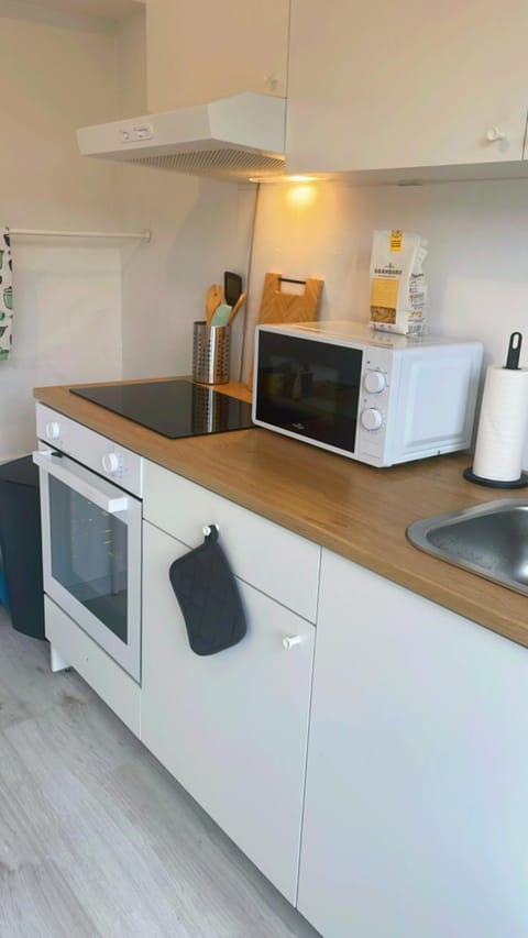 Apartment near atomium with parking Apartment in Brussels