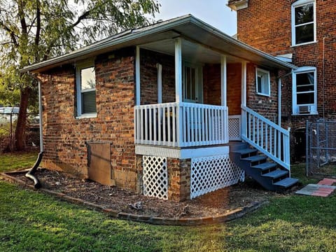 Property building, Spring, Day, Garden, Garden view