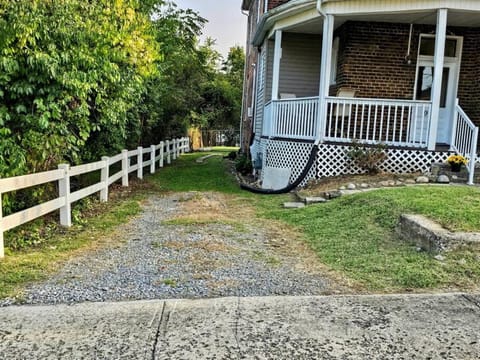 Day, Natural landscape, Parking