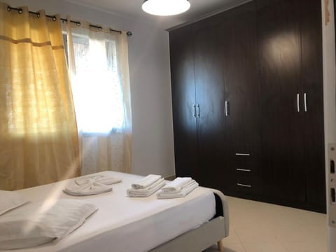 1-Bed Room Apartment, Tirane, Fresku, Tirent Apartment in Tirana