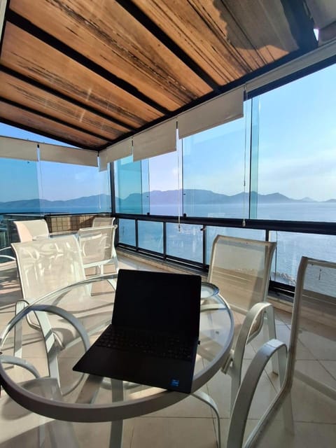 Day, Natural landscape, View (from property/room), Balcony/Terrace, Dining area, Sea view